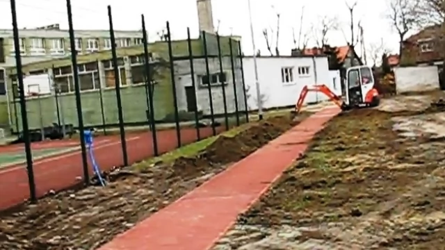 Tczew - Relacja z budowy lodowiska w Tczewie (tcz45 ma konkurencję)
