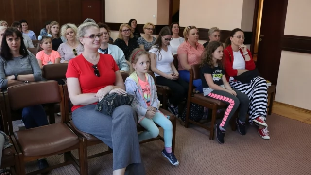 Tczew - Magdalena Witkiewicz ponownie odwiedziła tczewską książnicę