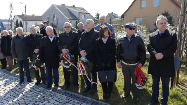 Tczew - Tczew pamiętał o ofiarach Katynia