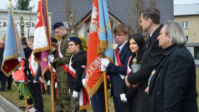 Tczew - Pamiętali o ofiarach Katynia. Ofiarami sowieckiej zbrodni byli także tczewianie