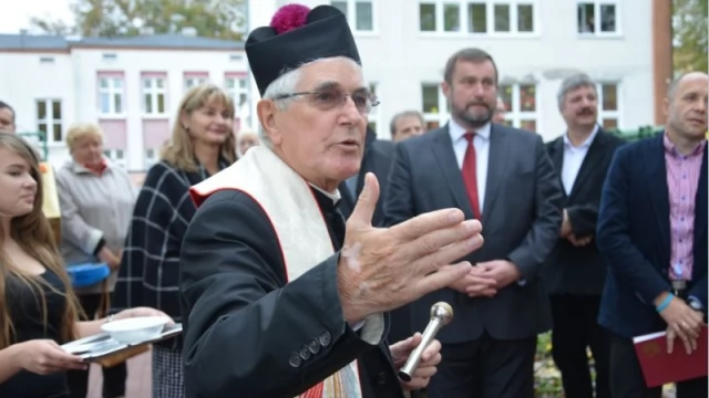 Tczew - Najmłodsi z "ósemki" mają już "radosny" plac zabaw