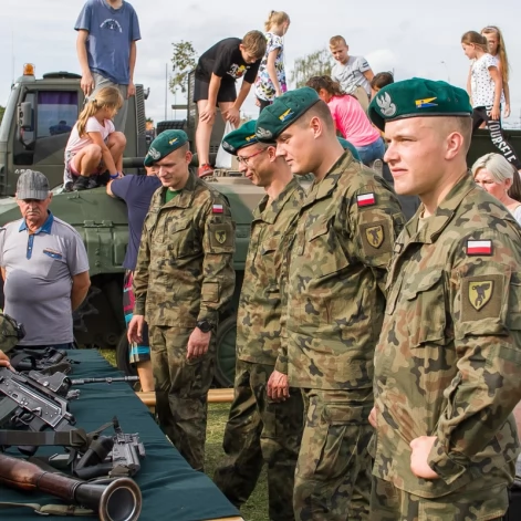 Tczew - Piknik historyczno - militarny na bulwarze