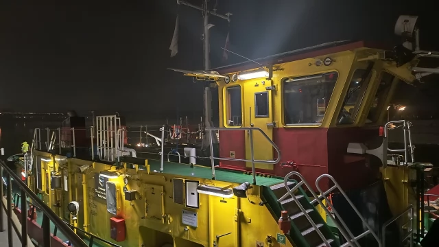 Tczew - Lodołamacze dotarły do Tczewa