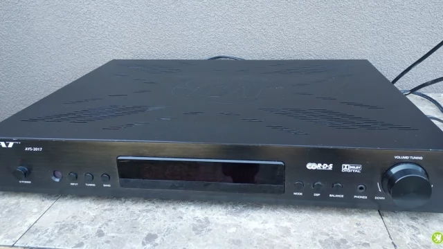 Tczew - Amplituner kina domowego CAT AVS - 2017 pilot czarny