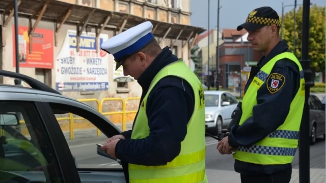 Tczew - "Kochasz? Powiedz STOP Wariatom Drogowym" - ogólnopolska akcja w Tczewie