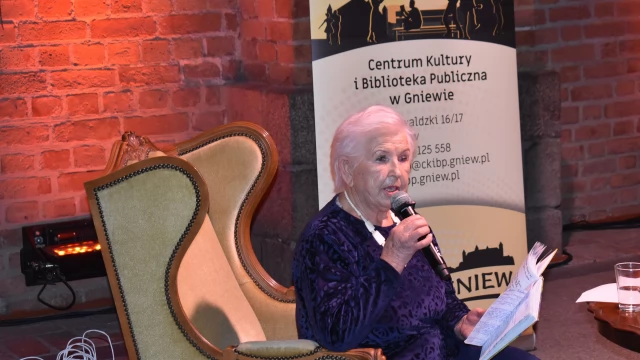 Tczew - Finał projektu #CzytanieJestMega. Wieczór literacko - taneczny w Gniewie