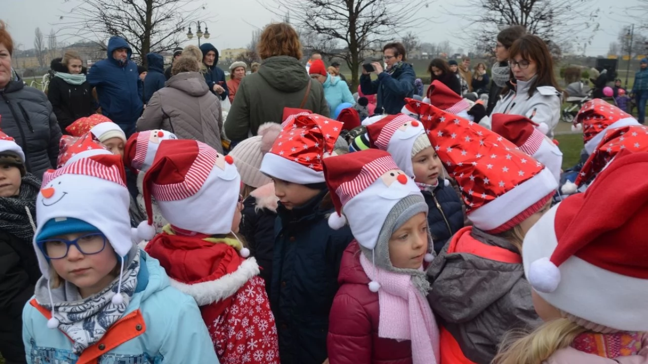 Tczew - Dzieci z Tczewa dostały na Mikołajki plac zabaw
