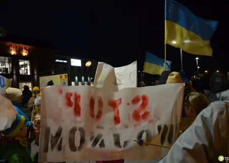 Tczew - Antywojenna demonstracja przeszła ulicami Tczewa