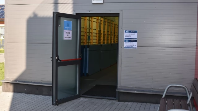 Tczew - Od poniedziałku (26.04) ruszają masowe szczepienia w hali "ósemki"
