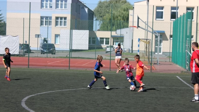Tczew - Ruszyły "Piłkarskie czwartki" dla najmłodszych