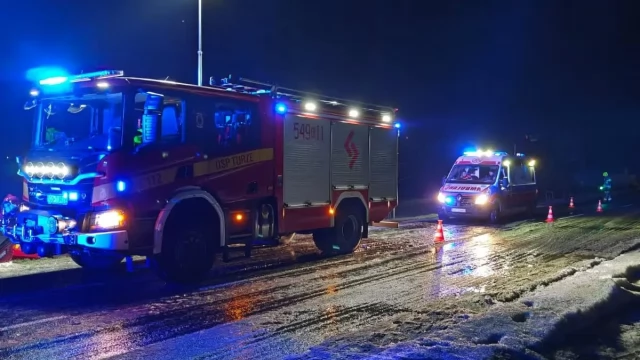 Tczew - Dachowanie na drodze wojewódzkiej nr 224