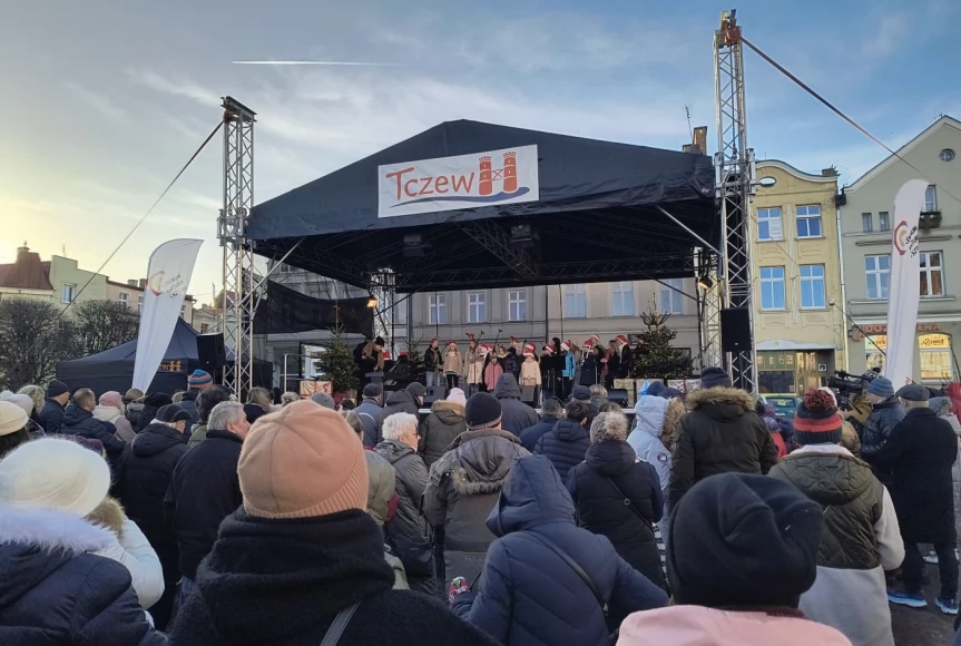 Tczew - Spotkanie opłatkowe na placu Hallera