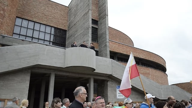 Tczew - Ruszyła piesza pielgrzymka na Jasną Górę - grupa Tczewska już na szlaku