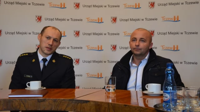 Tczew - Zobaczył ranną w wypadku, zatrzymał się i pomógł, gdy inni bezczynnie stali
