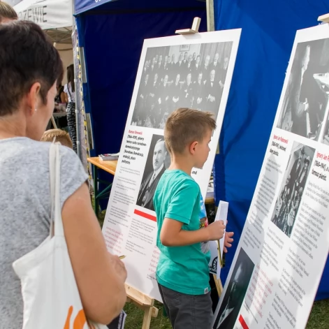 Tczew - Piknik historyczno - militarny na bulwarze