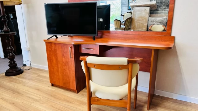 Tczew - Biurko hotelowe większa ilość