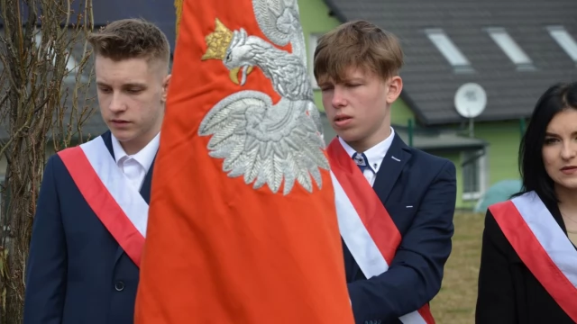 Tczew - Pamiętali o ofiarach Katynia. Ofiarami sowieckiej zbrodni byli także tczewianie