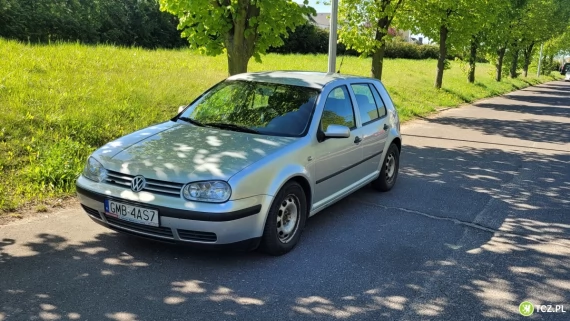 Tczew - VW Golf 4 - 1.4 benz - 2002r, klima, hak