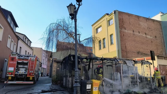 Tczew - Czarny, gryzący dym nad Tczewem. Co się paliło?