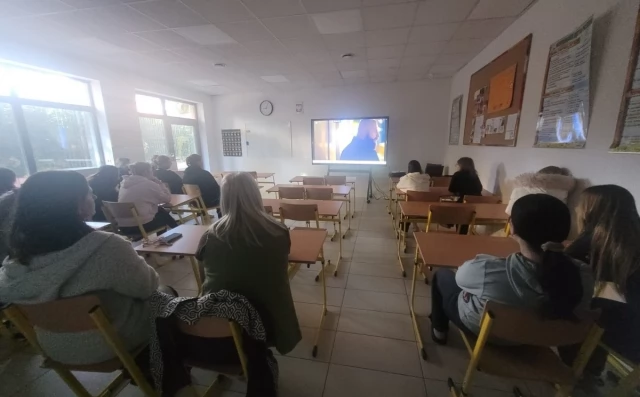 Tczew - Młodzież z Centrum Kształcenia Zawodowego rozmawiała o cyberprzemocy, hejcie i handlu ludźmi
