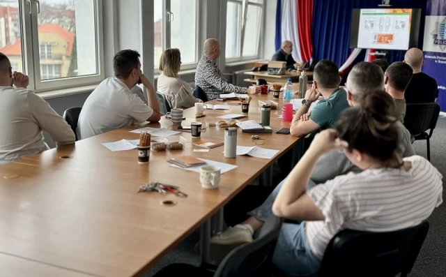 Tczew - Szkolenie z "podróbek", by skuteczniej reagować na przestępstwa związane z nielegalnym obrotem towarami