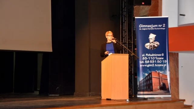 Tczew - Szukali odpowiedzi - "po co nam nastolatki?"