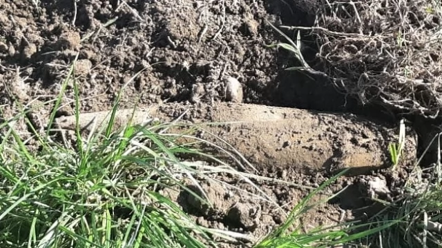 Tczew - Dwa pociski artyleryjskie na terenie gminy Tczew. Policja zabezpieczała znaleziska