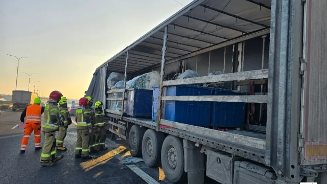 Tczew - Ciężarówka stanęła w płomieniach na A1