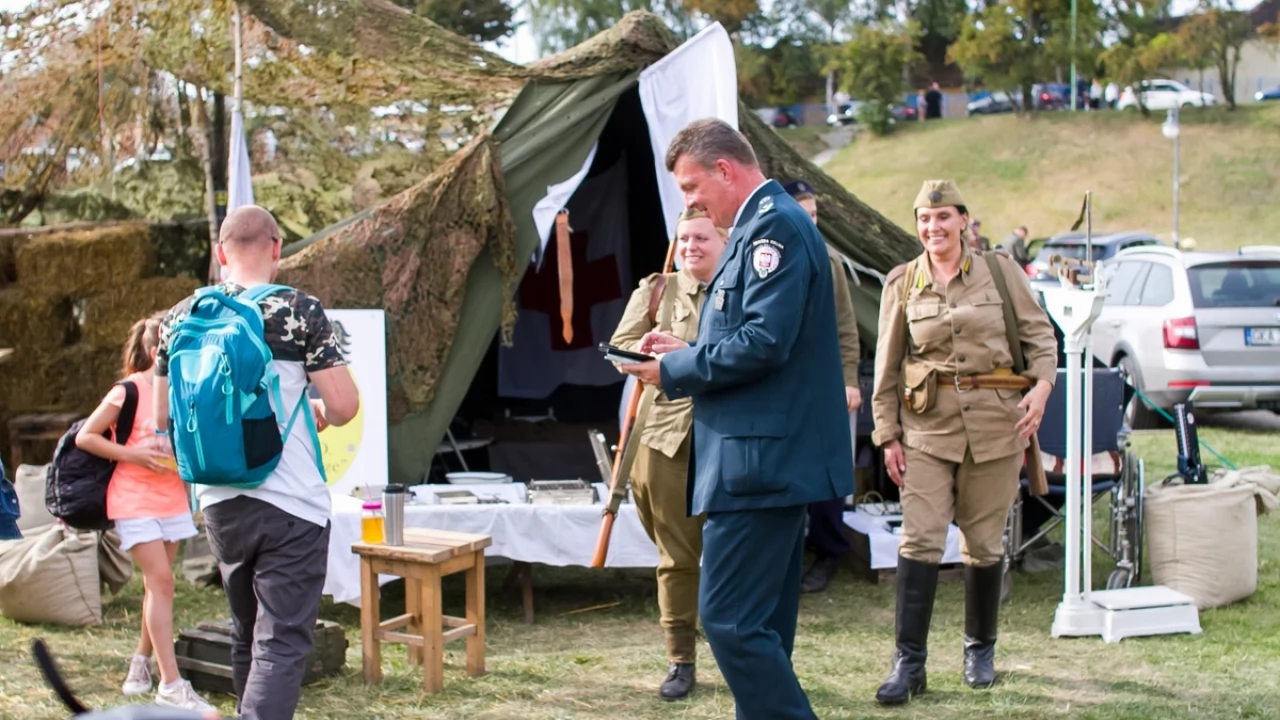Tczew - Piknik historyczno - militarny na bulwarze