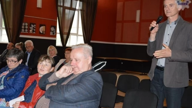 Tczew - W Pelplinie debatowali o bezpieczeństwie