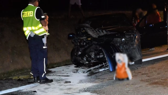 Tczew - Czołowe zderzenie podczas wyprzedzania. 25-latek stracił prawo jazdy