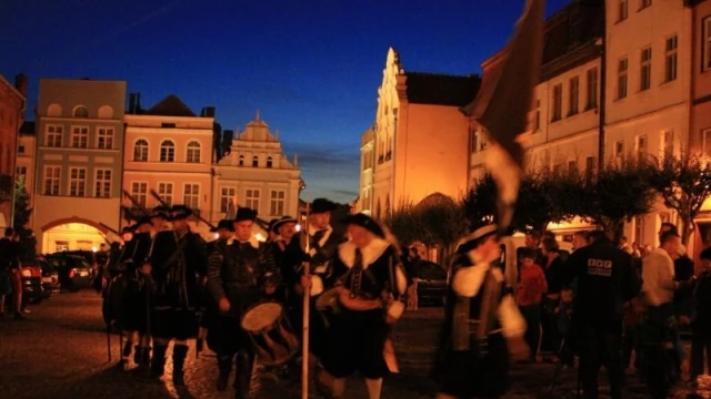 Tczew - Vivat Vasa 2012 - już dziesiąty raz w Gniewie starły się armie