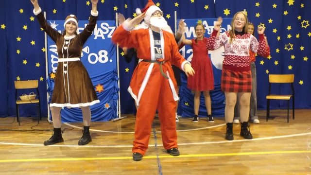 Tczew - Tam już czuć święta! Kiermasz w SP 7