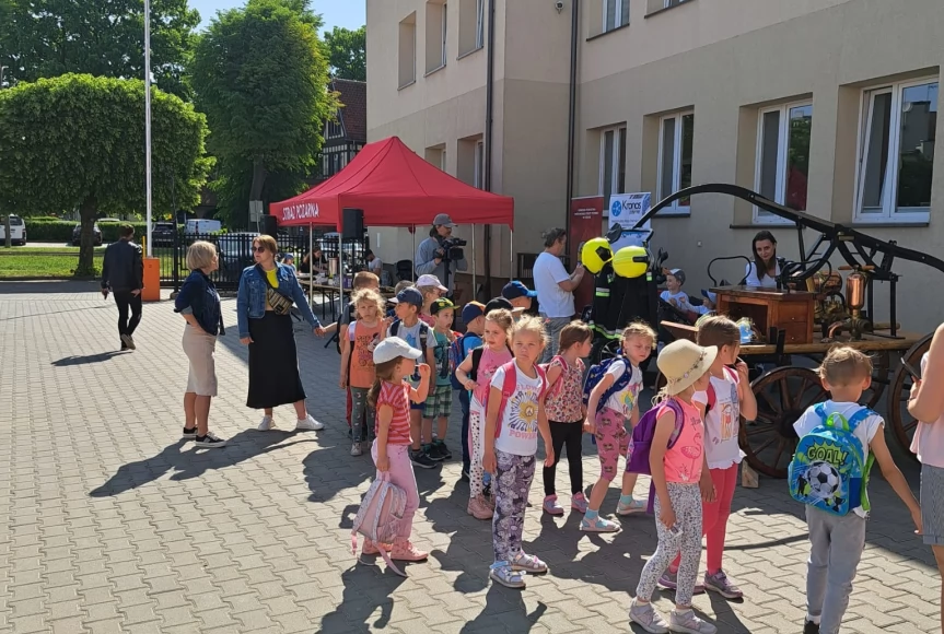 Tczew - Dzień Dziecka ze strażakami