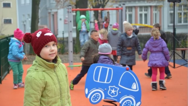 Tczew - Piąty plac zabaw "Radosna Szkoła" gotowy