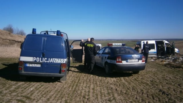 Tczew - Trwają poszukiwania 16-letniego Mateusza. Oddziały Prewencji przeszukują łąki i pola