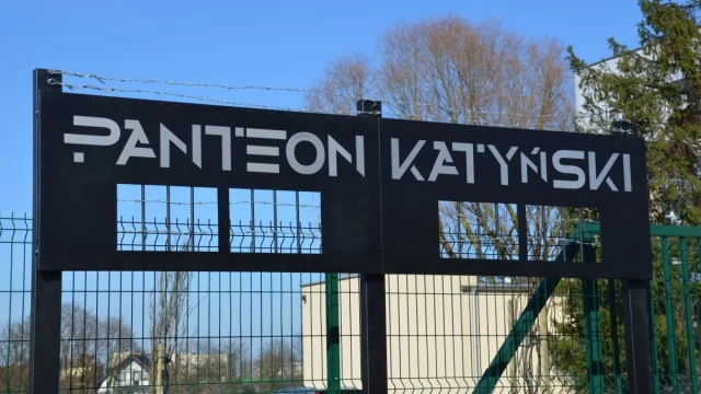 Tczew - Tczew upamiętni ofiary Katynia