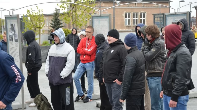 Tczew - Pikiety narodowców i środowisk antyfaszystowskich zakończyły się bijatyką