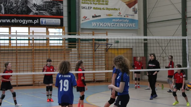 Tczew - Powiatowe Igrzyska Dzieci w Mini Piłce Siatkowej