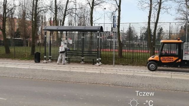 Tczew - ZUK dezynfekuje wiaty przystankowe