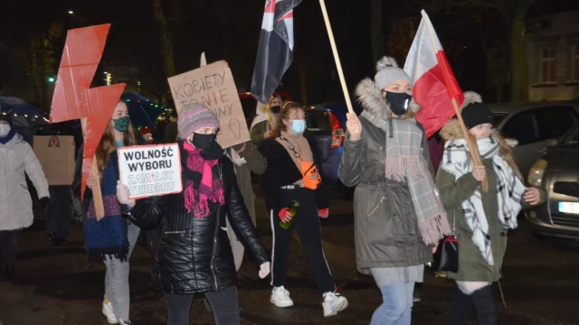 Tczew - "Spacer po wolność. Idziemy po wszystko" - kolejne protesty w Tczewie