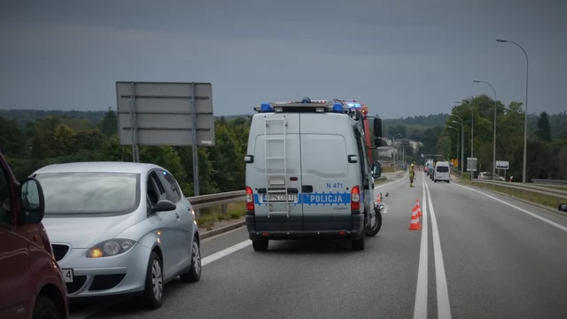 Tczew - Motocykl wpadł w poślizg