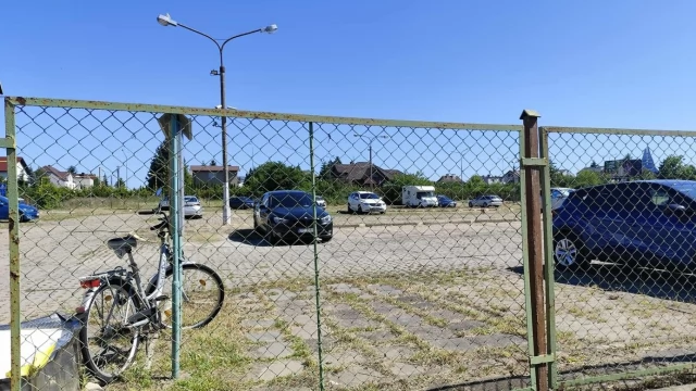 Tczew - ZUK przejmuje duży parking na Suchostrzygach