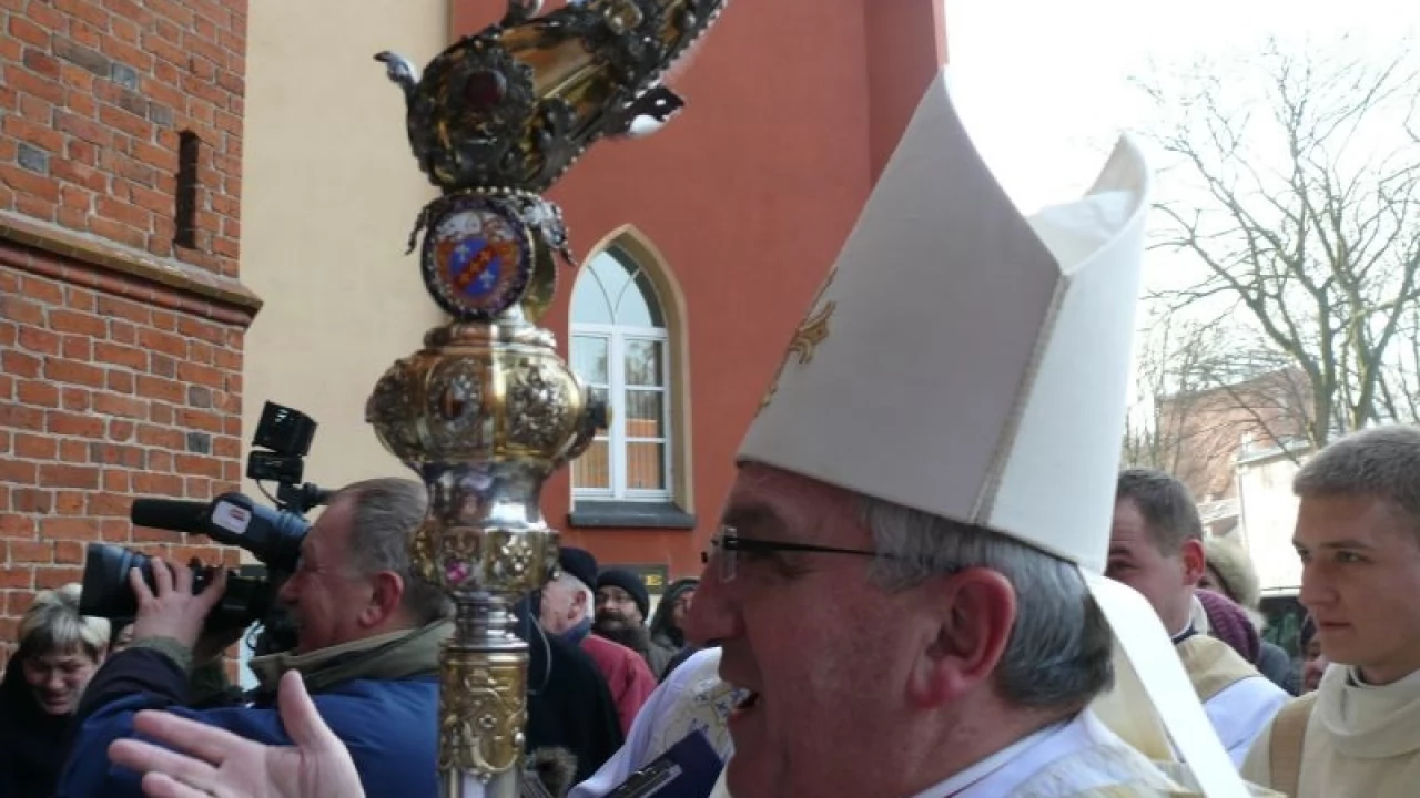 Tczew - Biskup Ryszard Kasyna uroczyście objął diecezję pelplińską