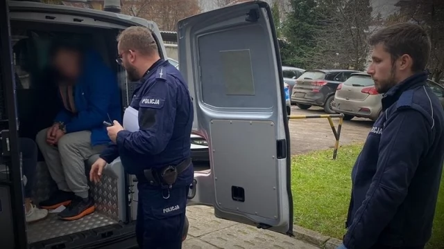Tczew - Kryminalni zatrzymali trzech poszukiwanych