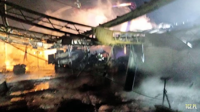 Tczew - Pożar stolarni na terenie pelplińskiej cukrowni