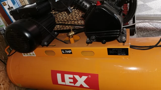 Tczew - Sprężarka kompresor.