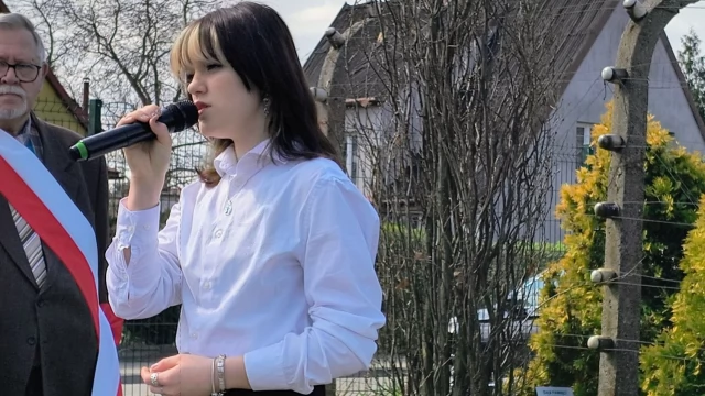 Tczew - "Pamięci nie da się zakopać w dołach". Uczcili pamięć ofiar Katynia