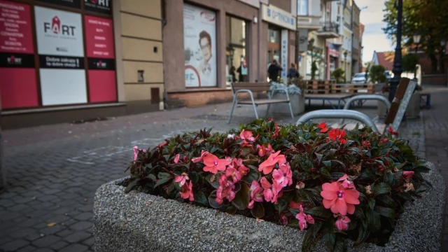 Tczew - Na Starym Mieście powstał parklet. Na razie na próbę