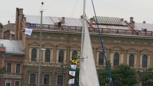 Tczew - Rosyjska Arktyka 2013 - s/y Barlovento II wziął udział w Paradzie Żagli w Petersburgu